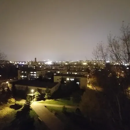 Apartment Skyline View Near Atlas Arena & Zoo *
